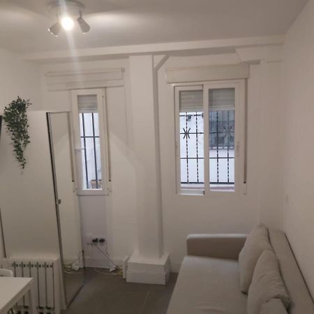 Cozy Studio Reina Sofia Amparo Apartment มาดริด ภายนอก รูปภาพ