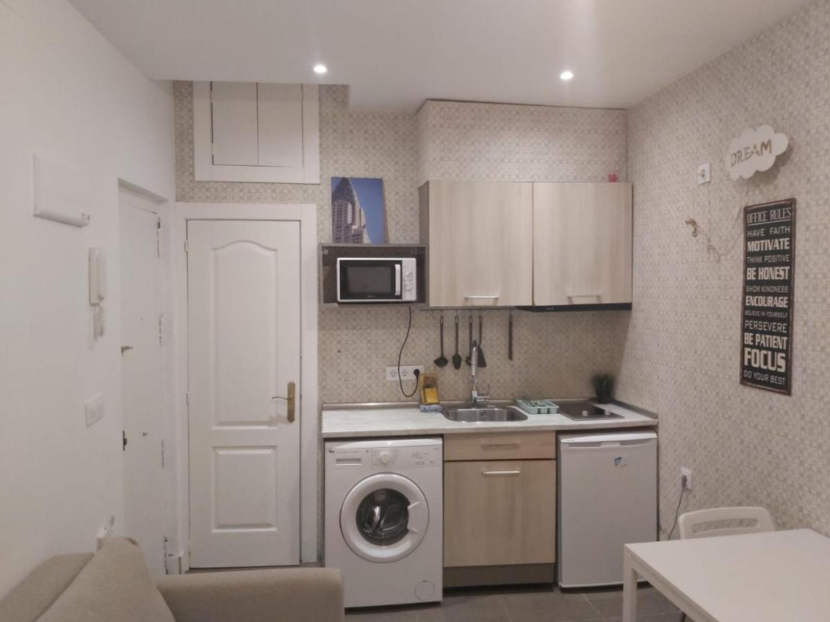 Cozy Studio Reina Sofia Amparo Apartment มาดริด ภายนอก รูปภาพ